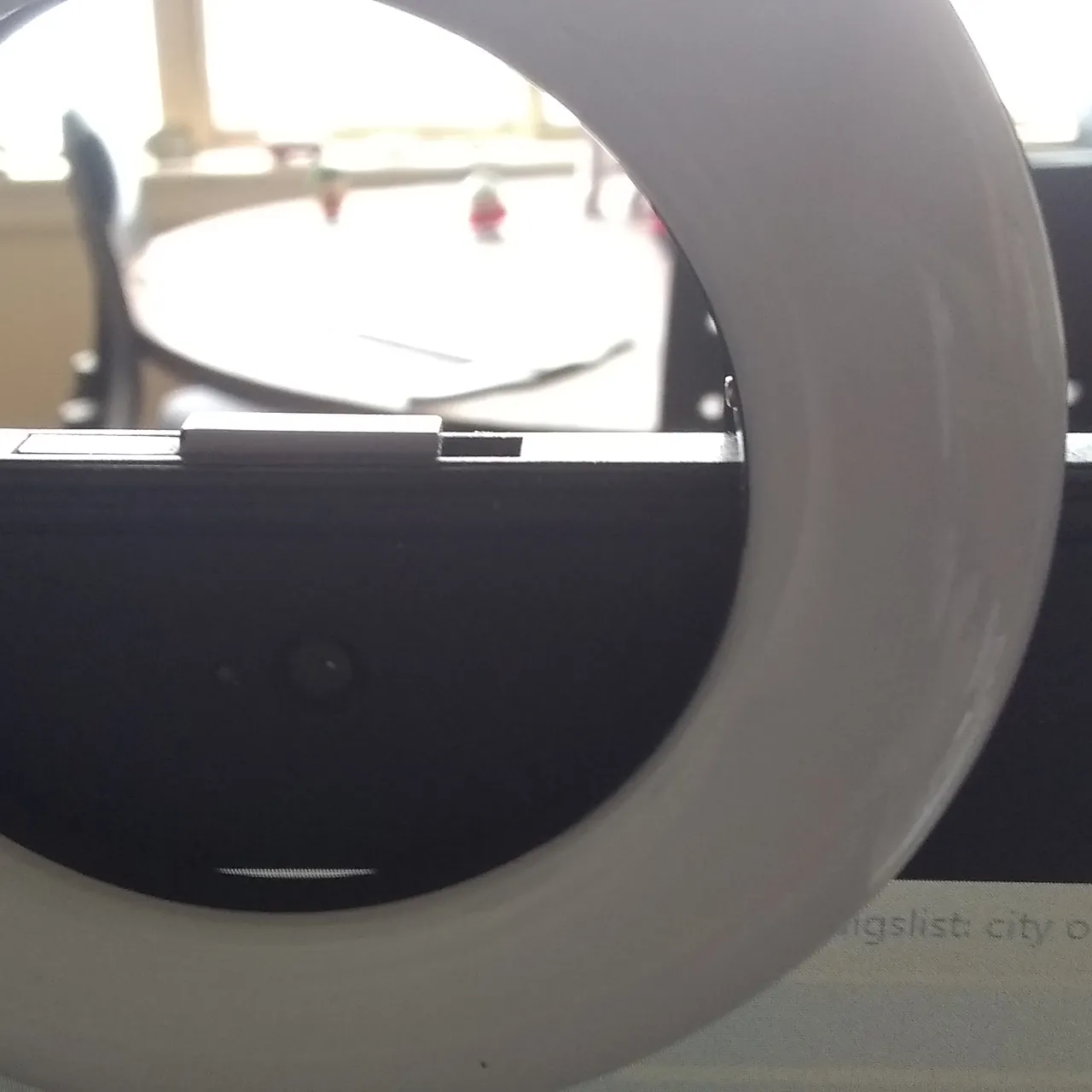 EUC Portable 3.5" Clip On Selfie Ring Light photo 5
