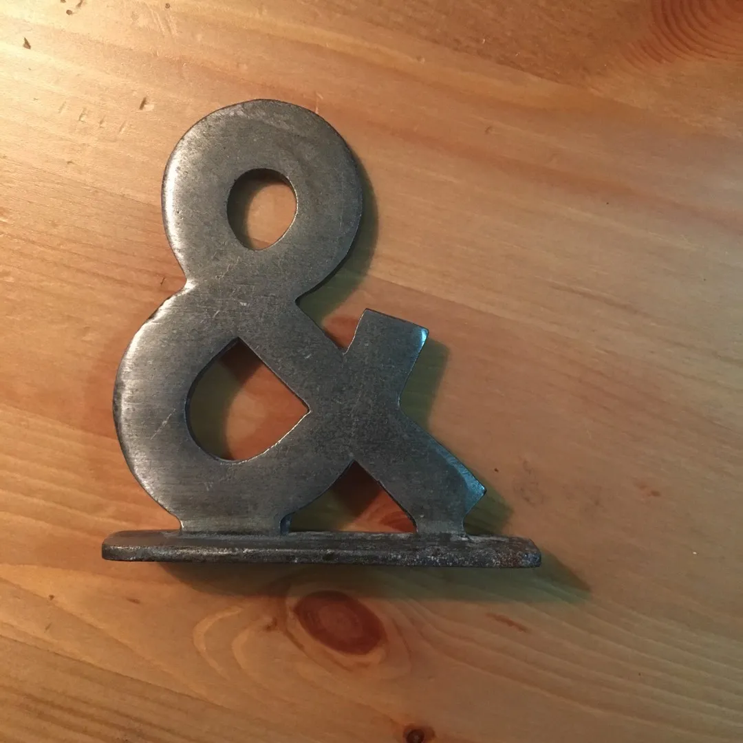 Small Metal Decorative Ampersand photo 1