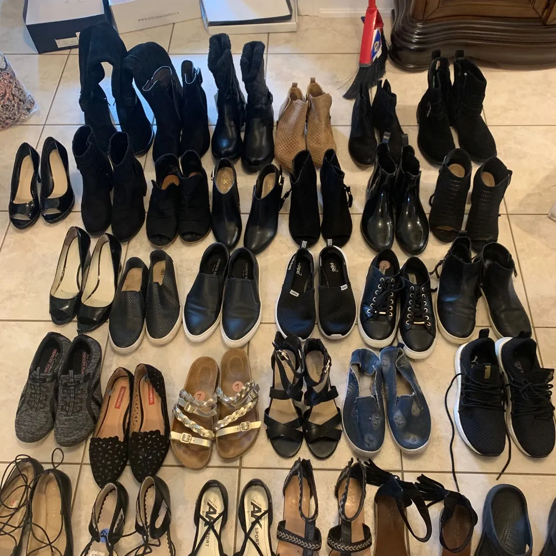 31 pairs of Shoes photo 1