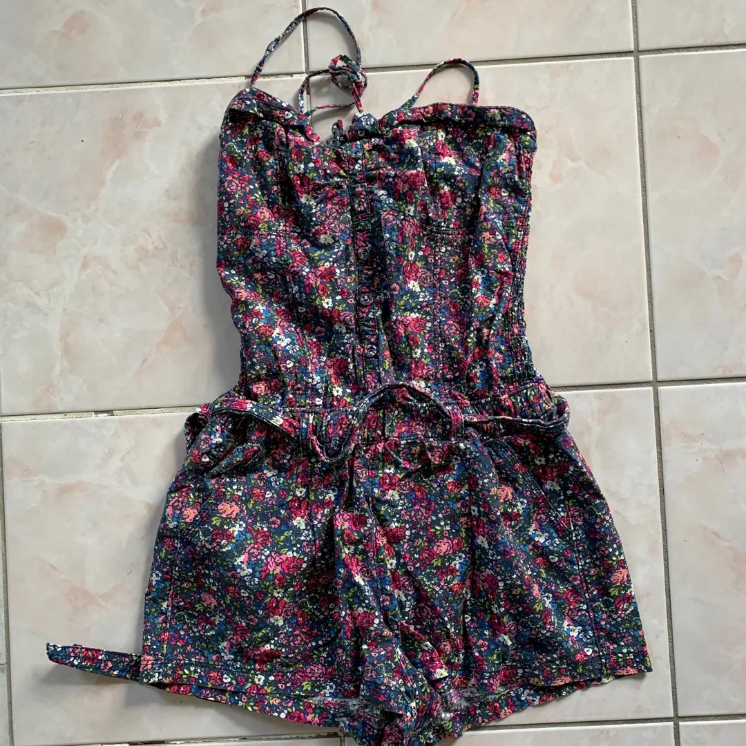 Abercrombie And Finch Short Romper photo 1