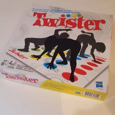 Like New Twister Game photo 1