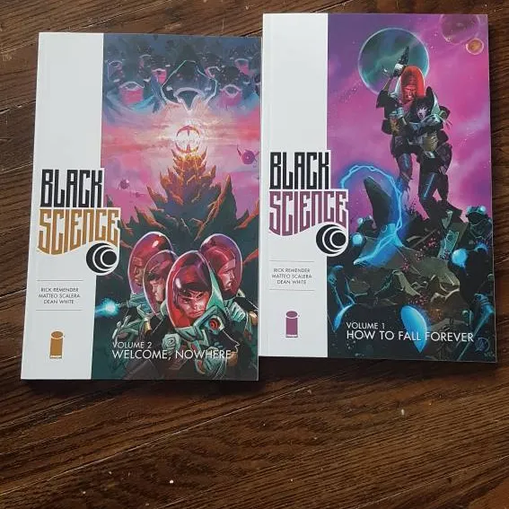 Black science Vol 1 And 2 photo 1