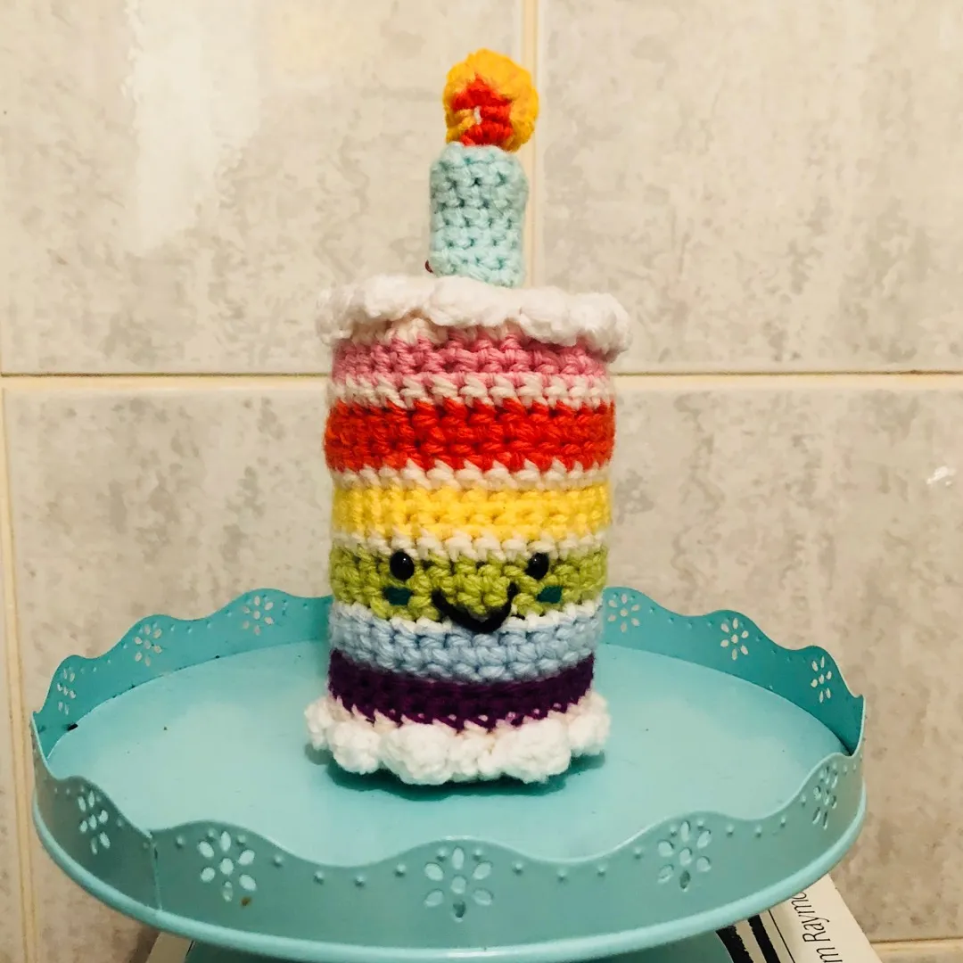 Rainbow Amigurimi Birthday Cake! photo 1