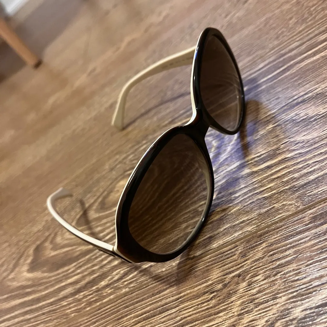 Carrera Sunglasses With Case photo 1