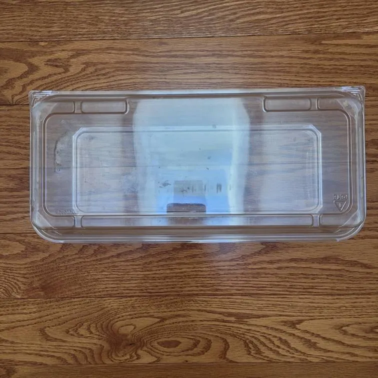 FREE Plastic Clamshell Cake Box photo 1
