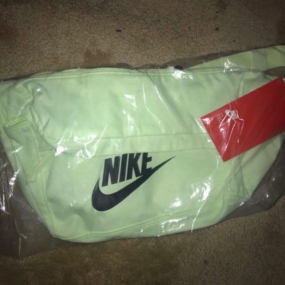 Nike Neon Sling Bag photo 3