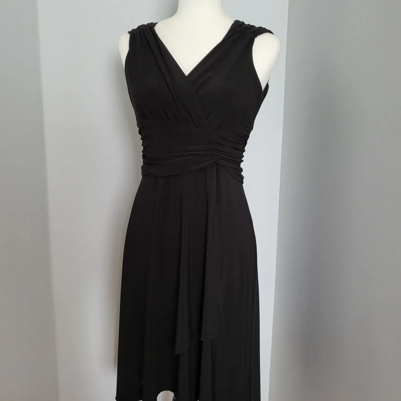 Vintage black dress size 6 photo 3