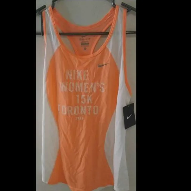 Nike Women's 15K Toronto (2015) Medium - Orange / White photo 1