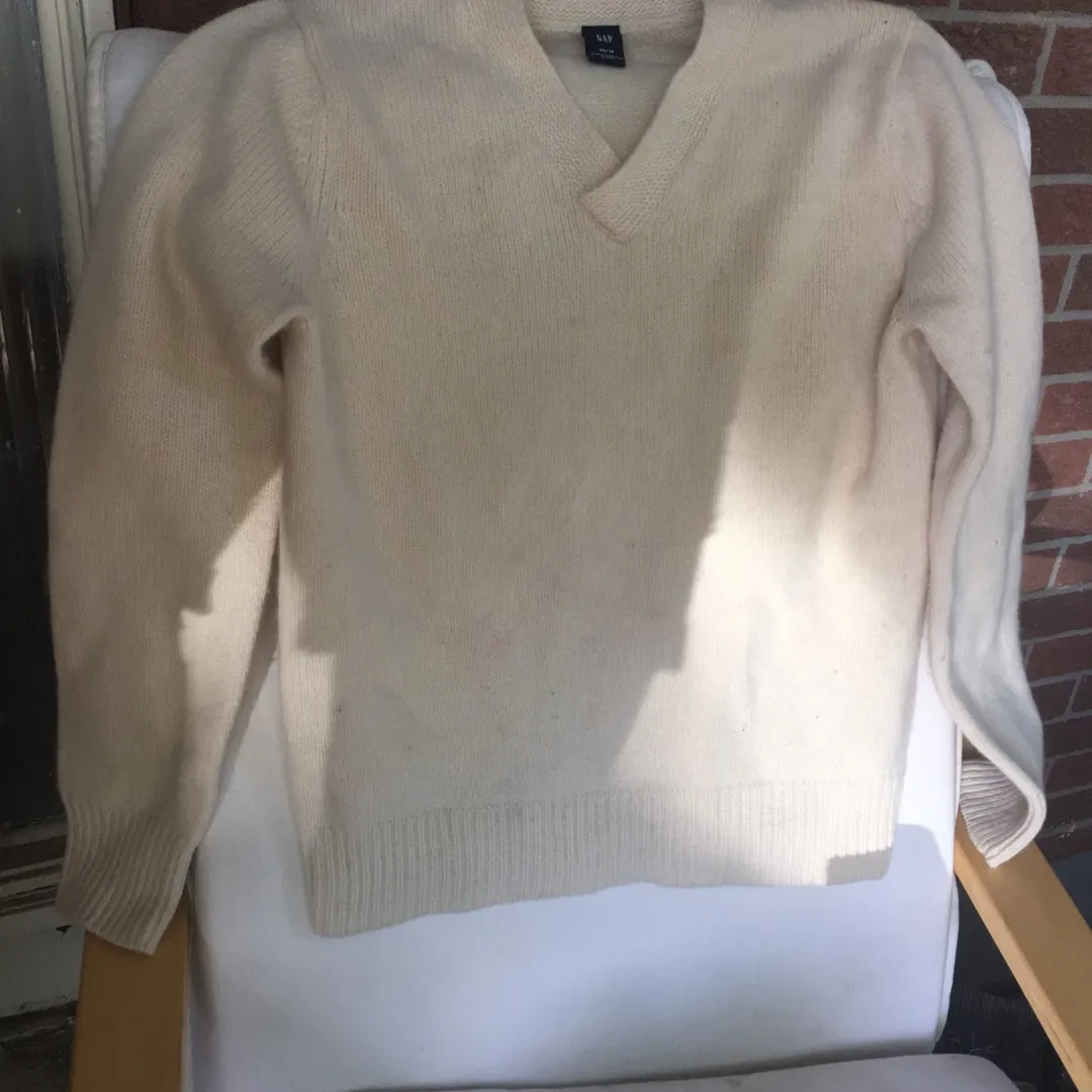 Gap Wool Blend Sweater Size M photo 1