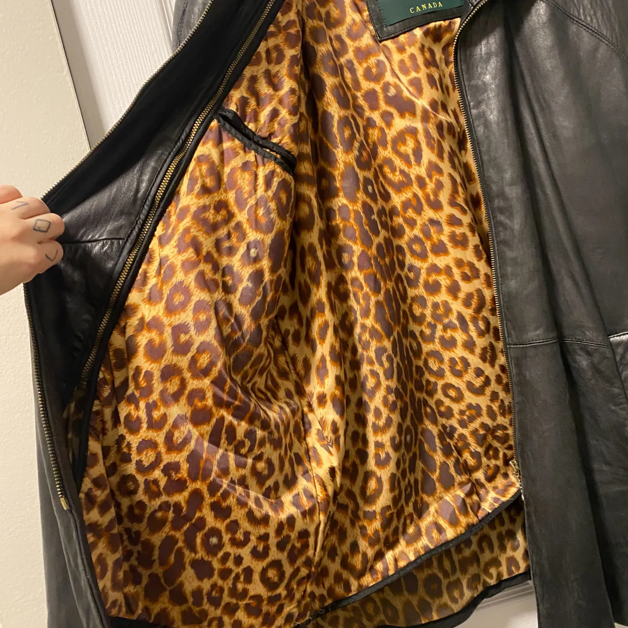 Danier vintage jacket with inside warm leopard removable  photo 3