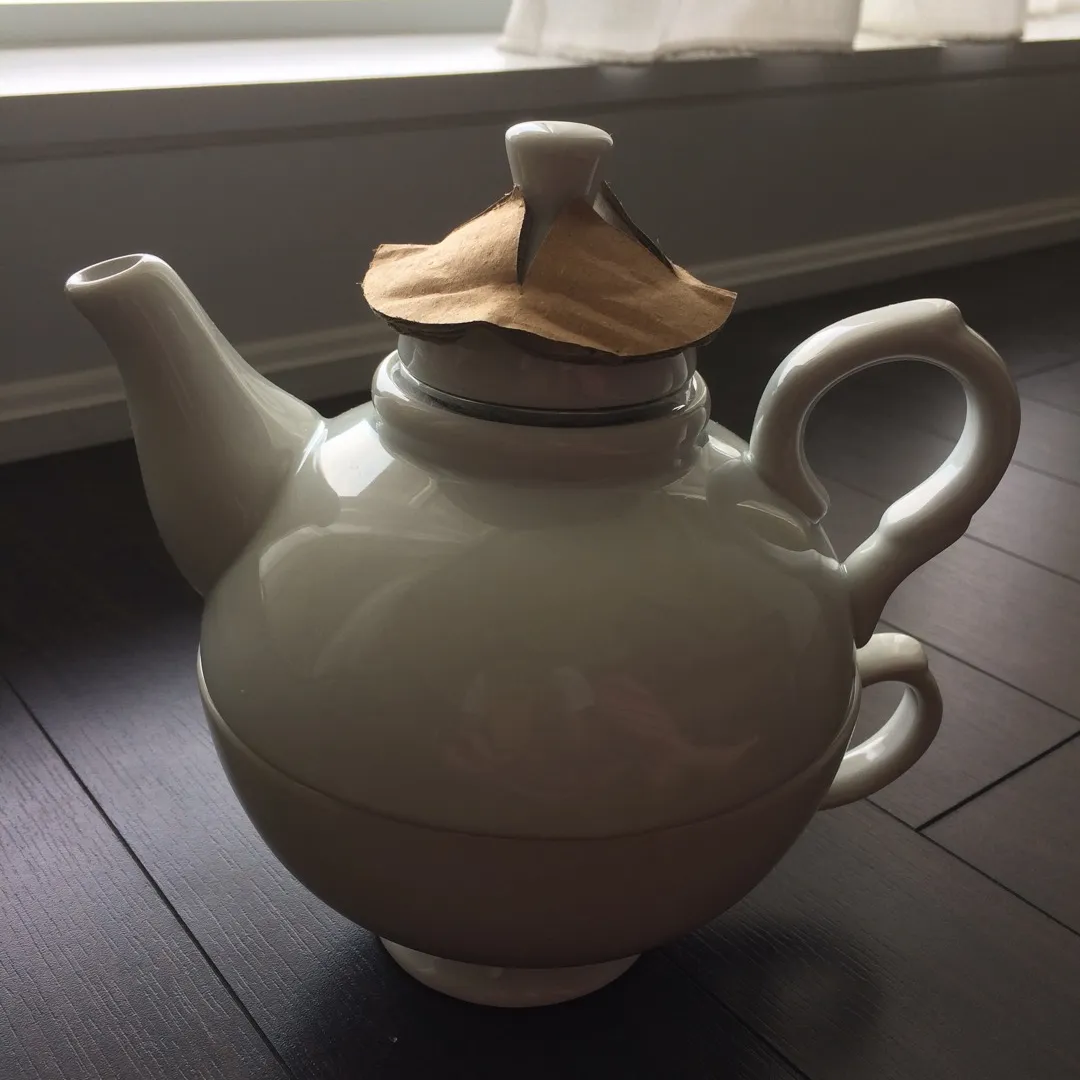 Porcelain Teapot Set For One photo 1