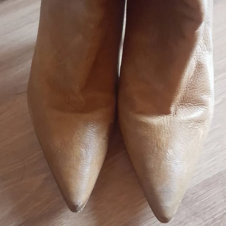 FREE: Guess Camel Boots, 8.5 photo 3