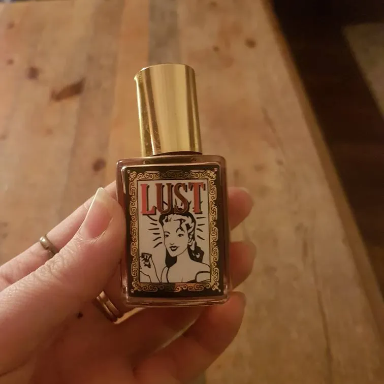 Perfume From Lush photo 1