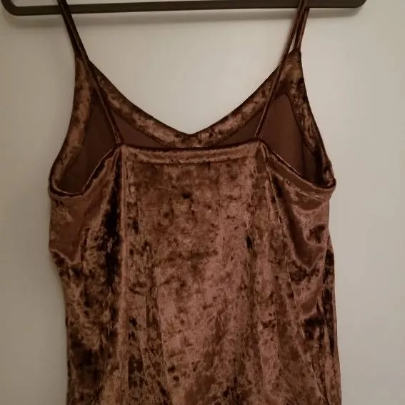 Crushed Velvet Cropped Tank Top photo 3