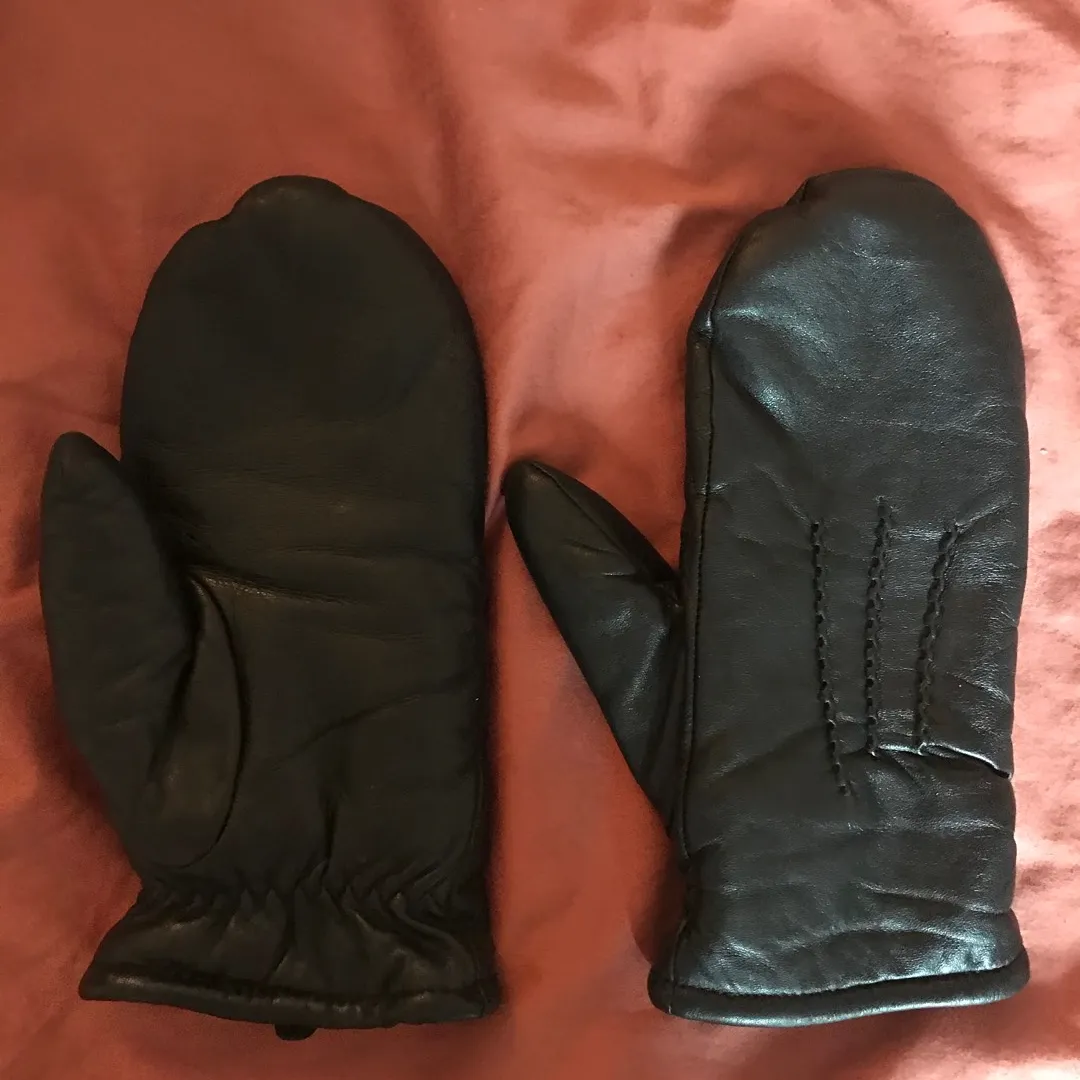 Black Leather Mittens photo 1