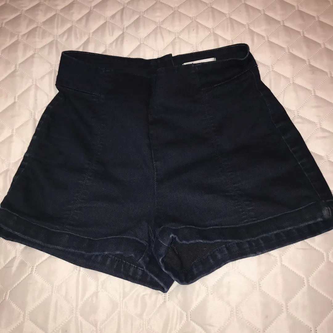 UO High-waisted Shorts photo 1