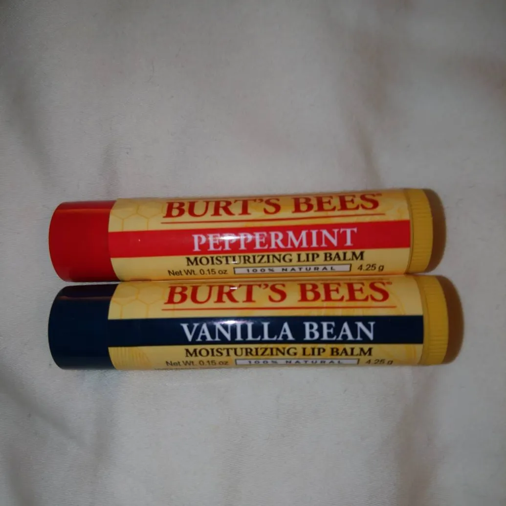 BNIP Burt's Bees Lip Balm Chapstick Peppermint Vanilla photo 1