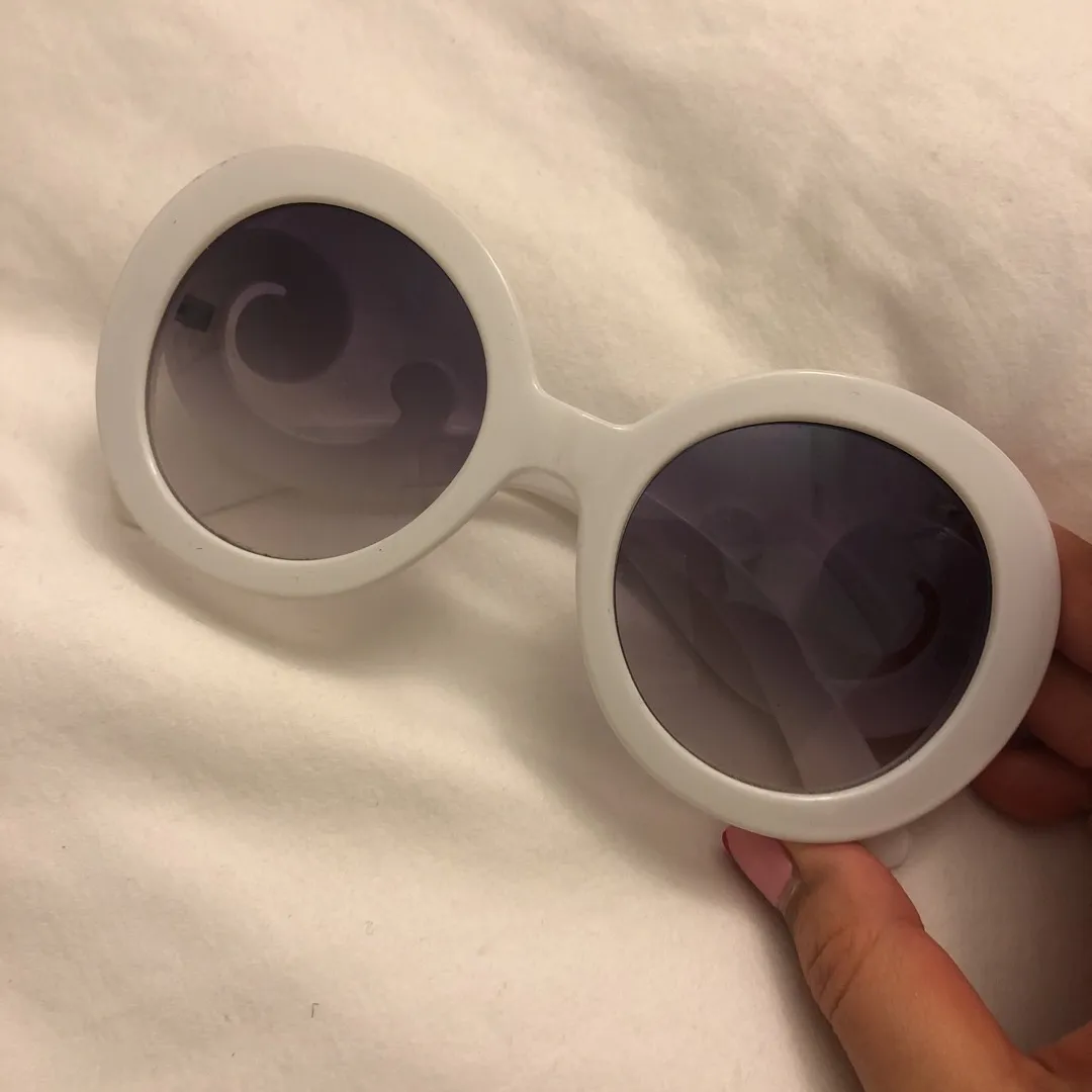 White Sunglasses photo 1