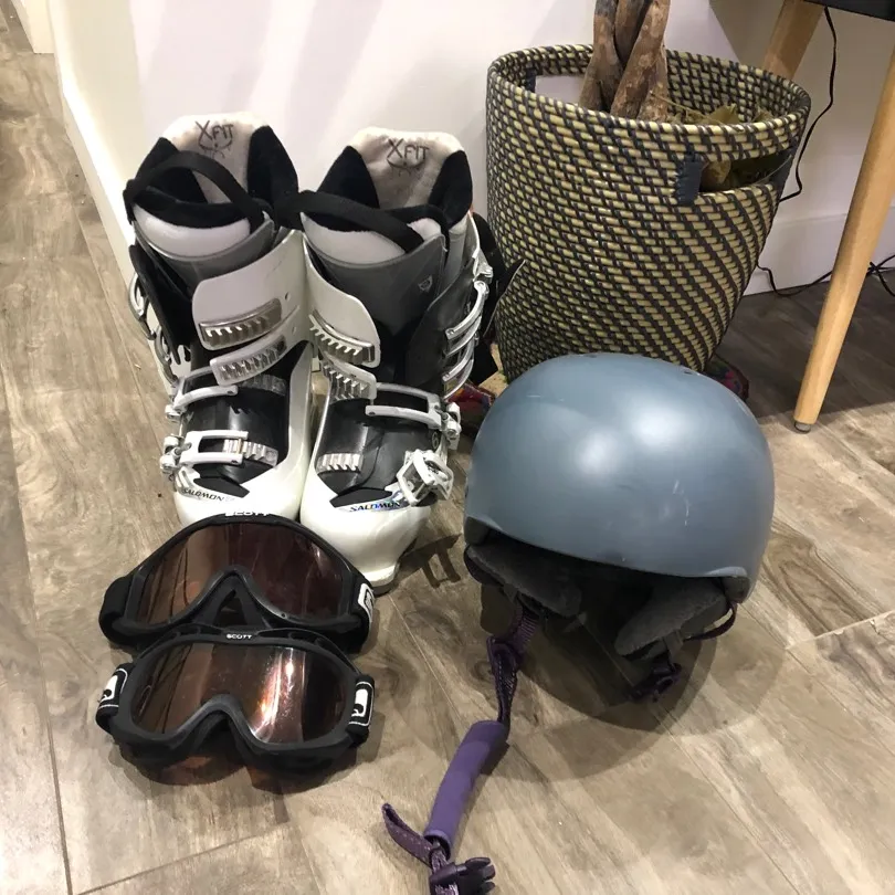 Women’s Downhill Ski Boots, Helmet And Two Masks photo 1