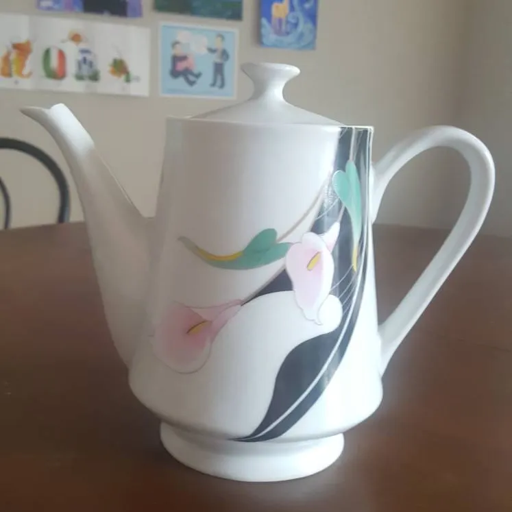 Beautiful Teapot photo 1