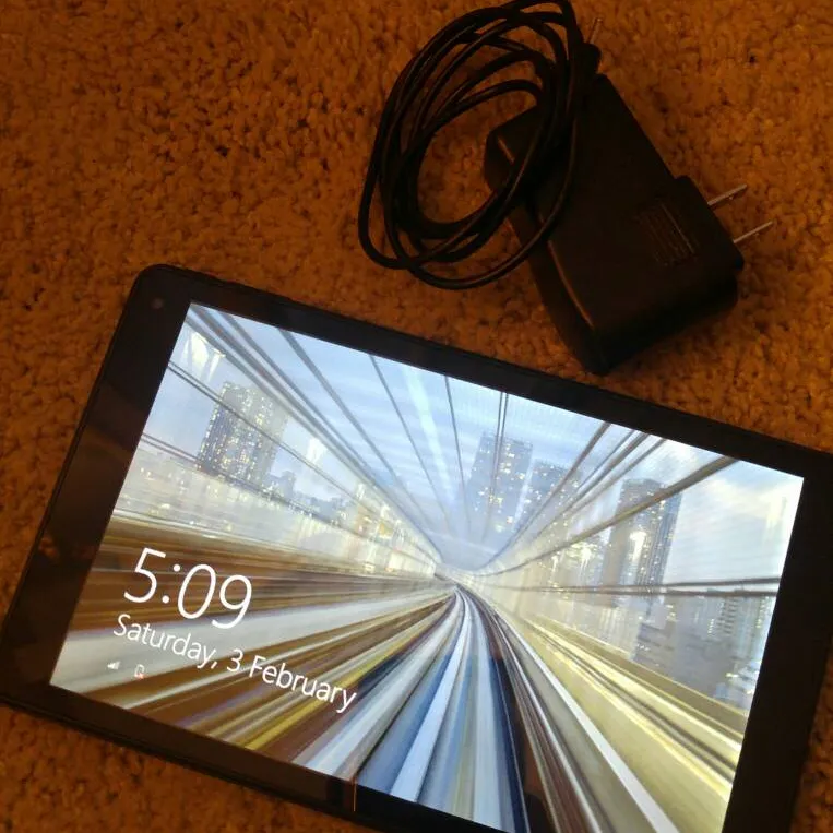 HipStreet W8 Tablet photo 1