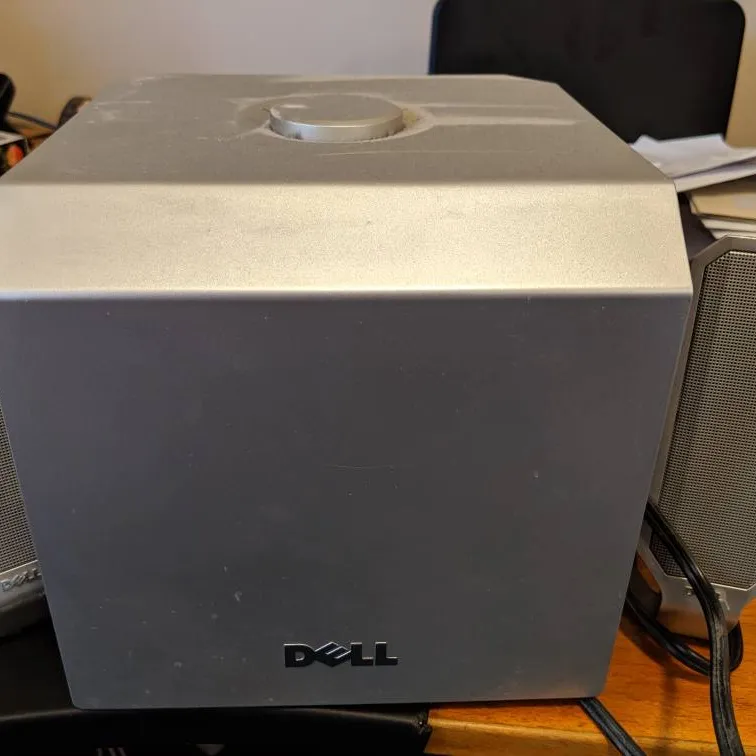 Dell PC Stereo Speakers With Floor Sub-woofer photo 1