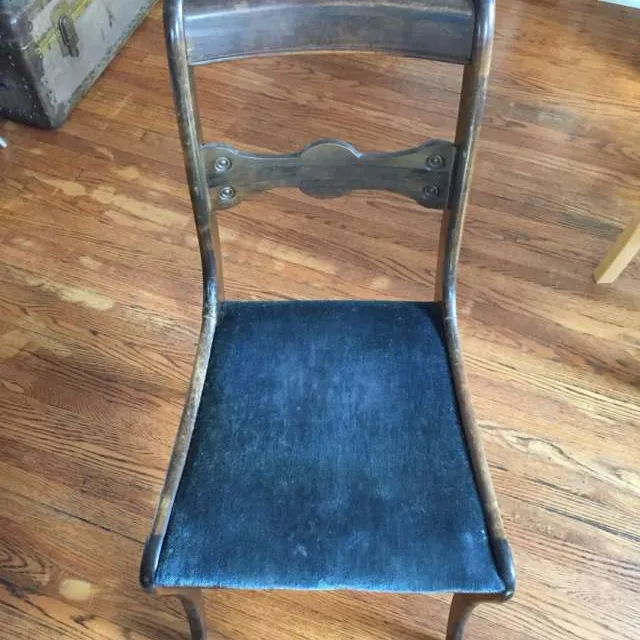 Chair photo 1