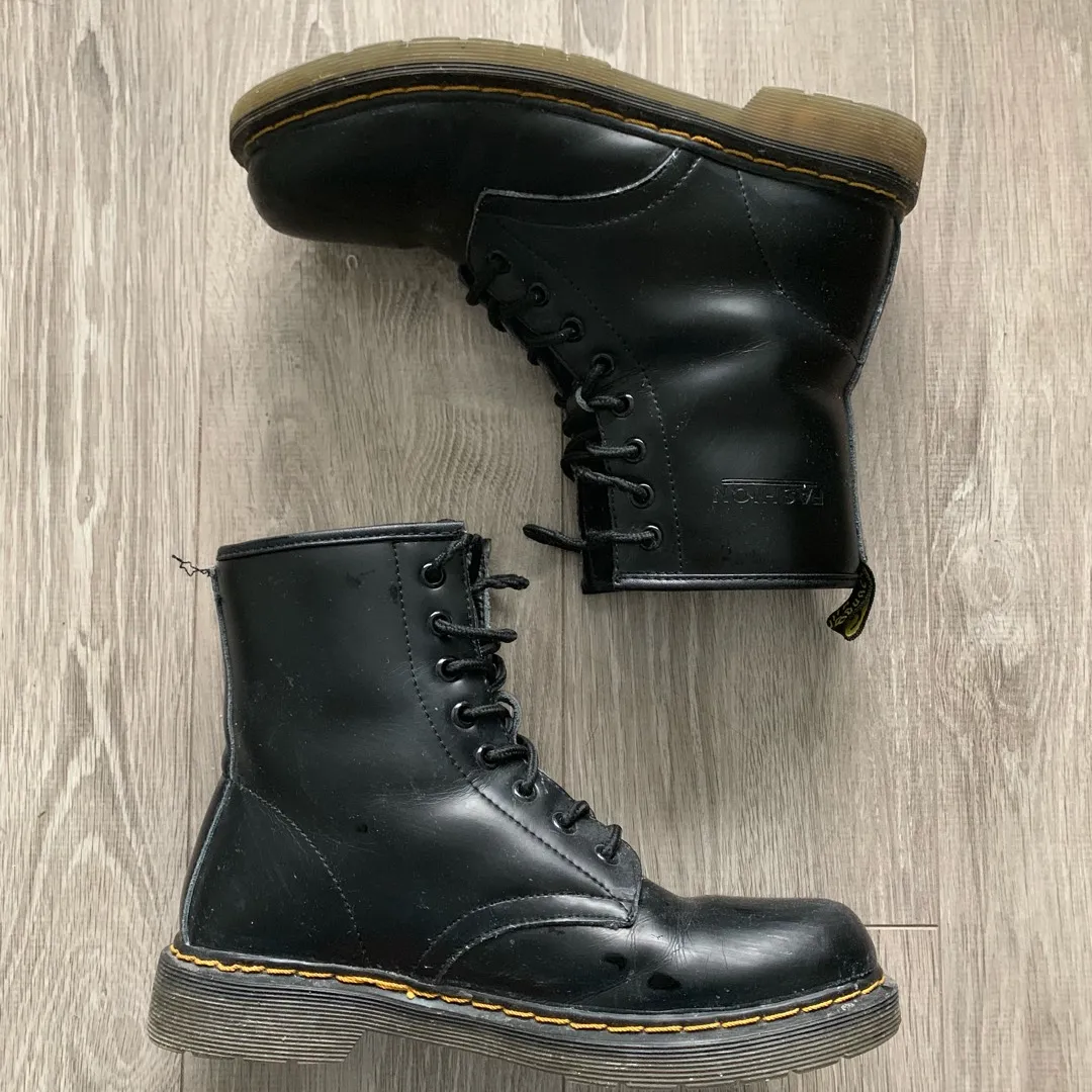 Dr.Martens Size 9 Women (knockoff) photo 1