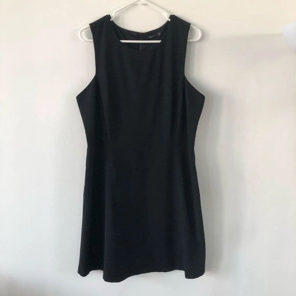 Sleeveless Black Dress (XL) photo 3