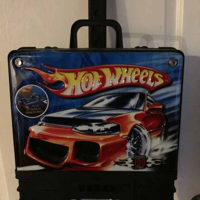 Hot Wheels Case photo 1
