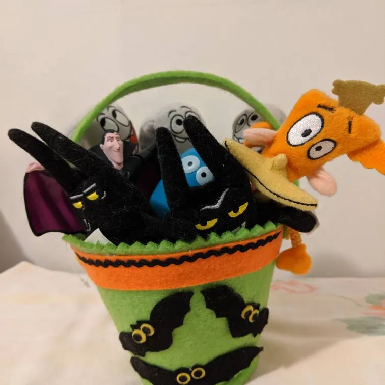 Halloween Mini Basket + Mini Plushes photo 3