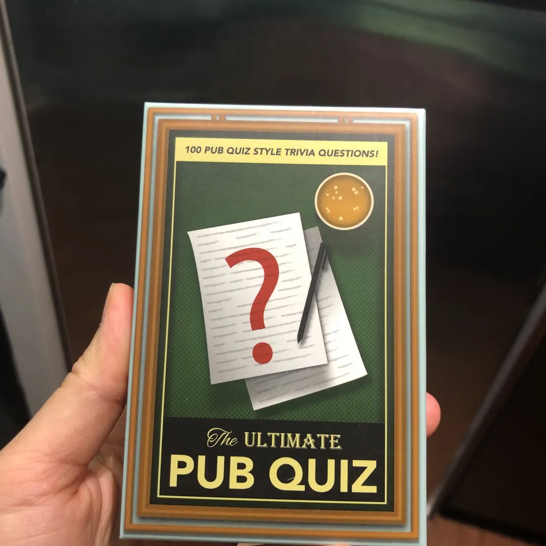Pub Quiz Card Game photo 1