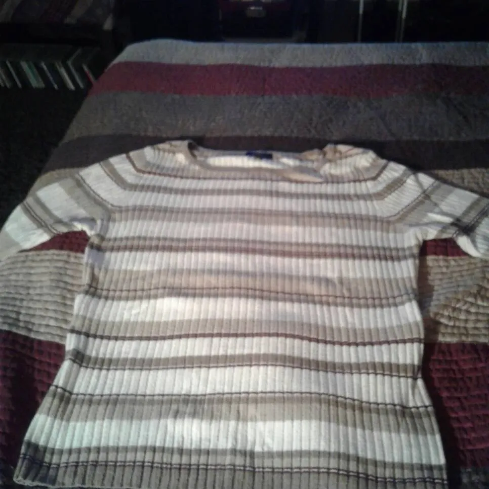 Reitmans Soft Sweater Like New photo 1