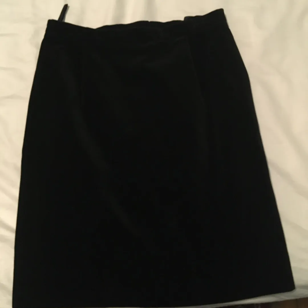 Black Velvet Pencil Skirt photo 1