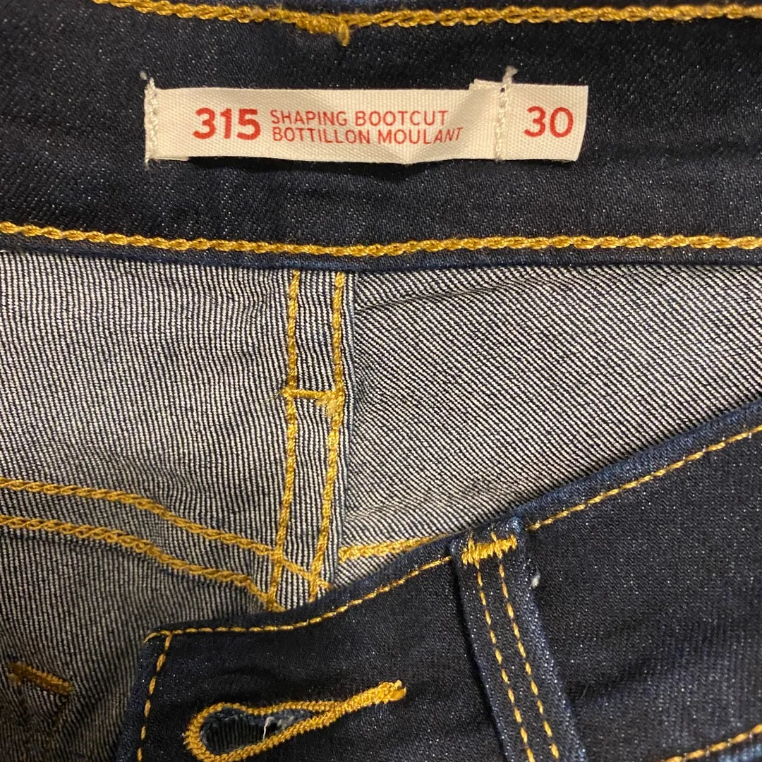 Levi’s Shaping Bootcut Jeans photo 5