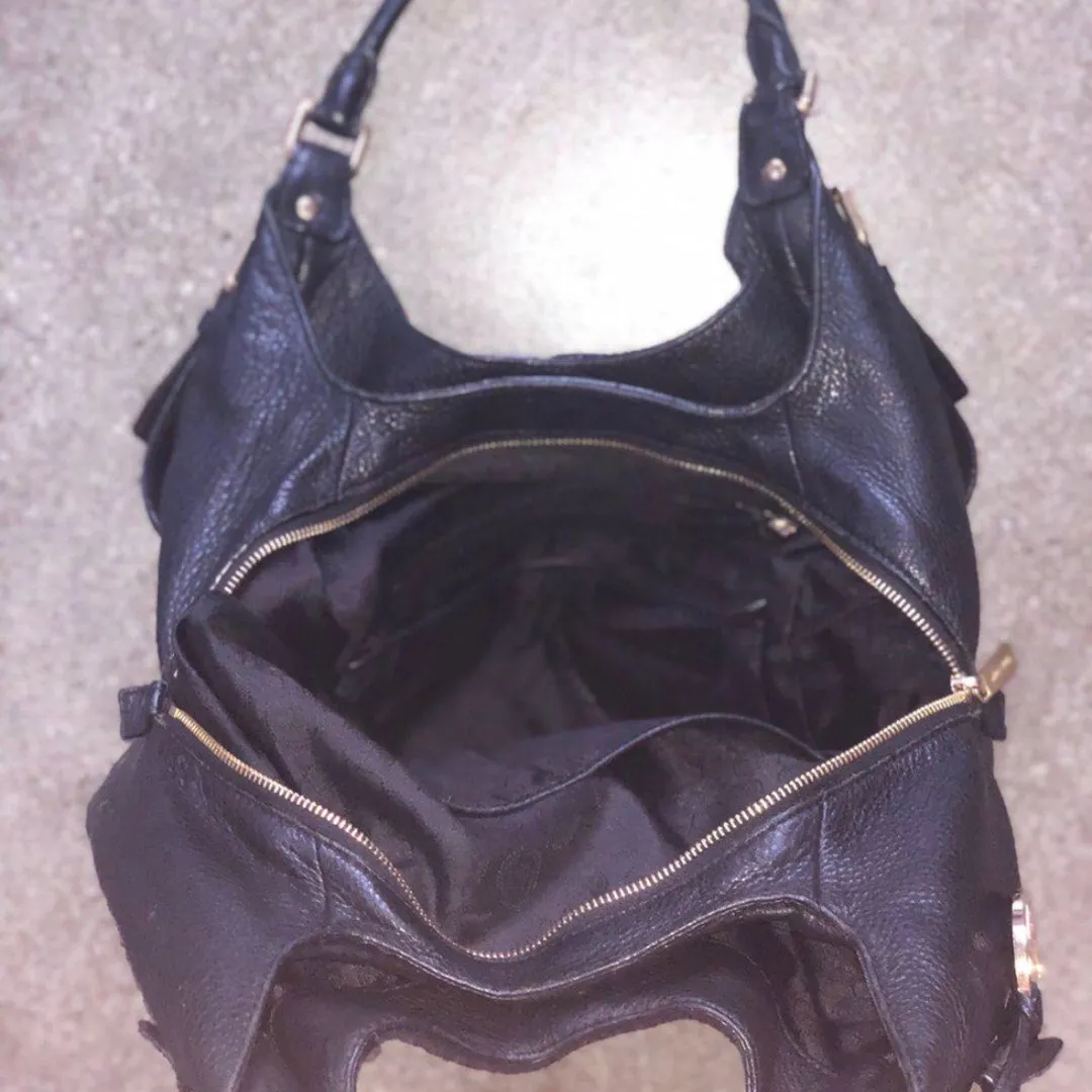 Michael Kors Leather Shoulder Bag photo 3