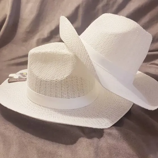 2 White Cowboy Hat photo 1