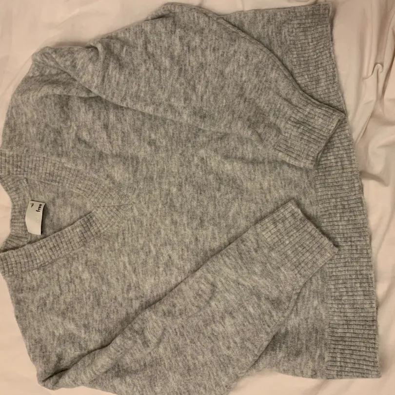 Oversized Aritzia Sweater (large) photo 1