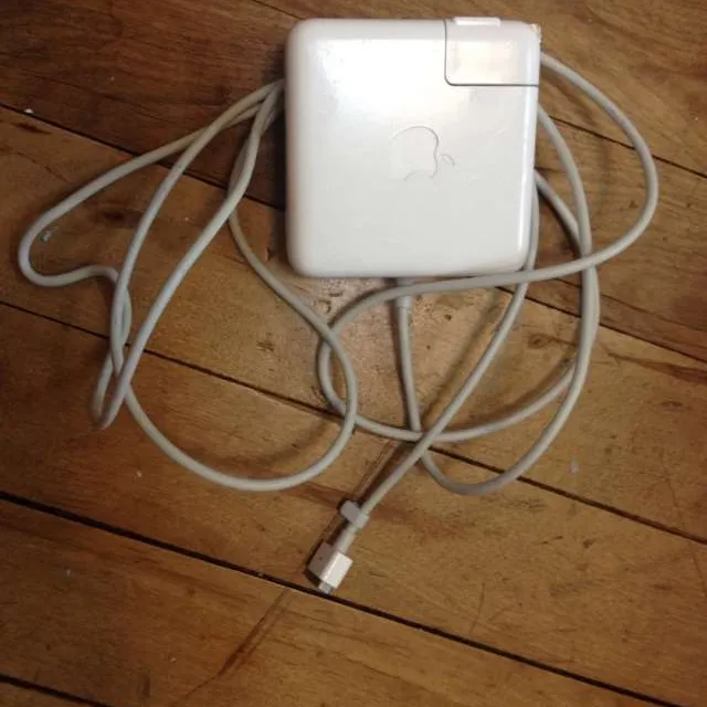 (Really) Old MacBook Charger photo 1