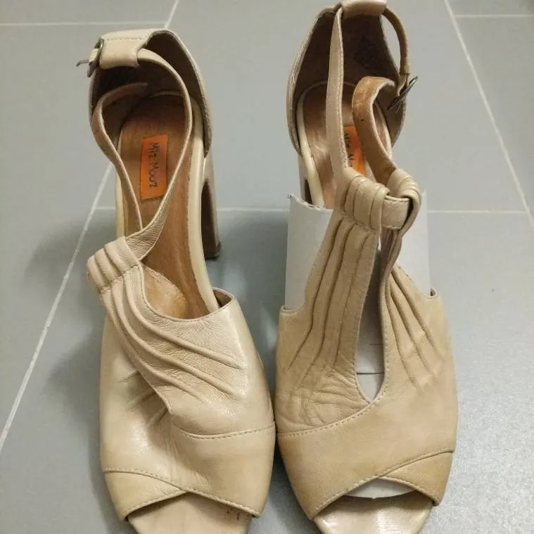 2" High Heels Leather - Size 7.5 photo 1