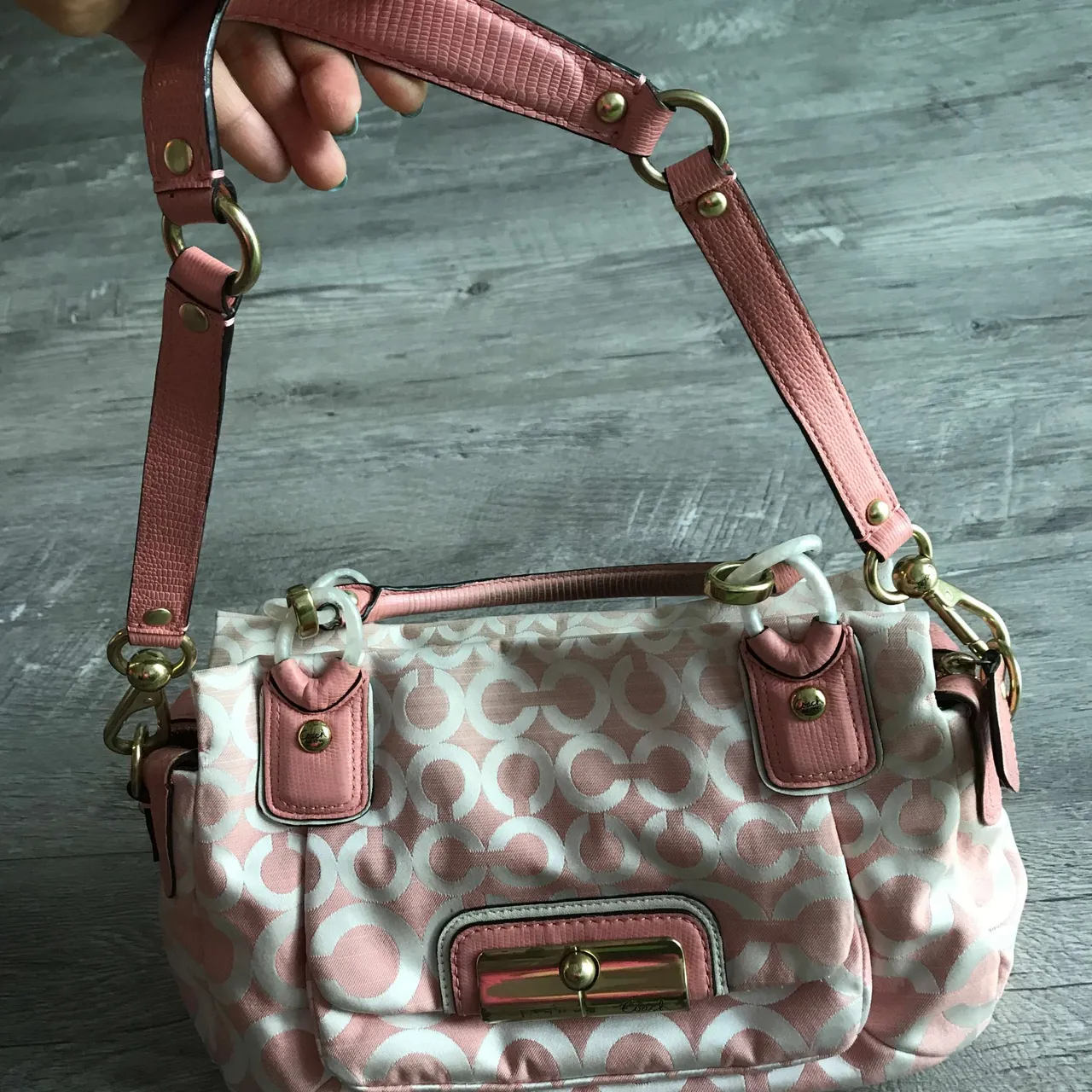 Beautiful Pink Monogram COACH Leather Handbag (With Shoulder ... photo 4