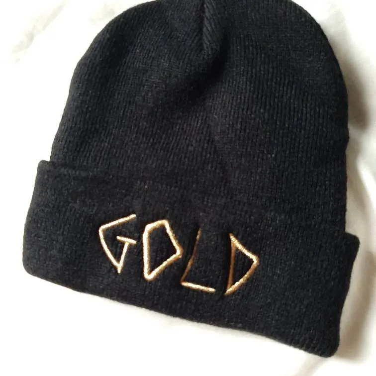 Gold Hat photo 1