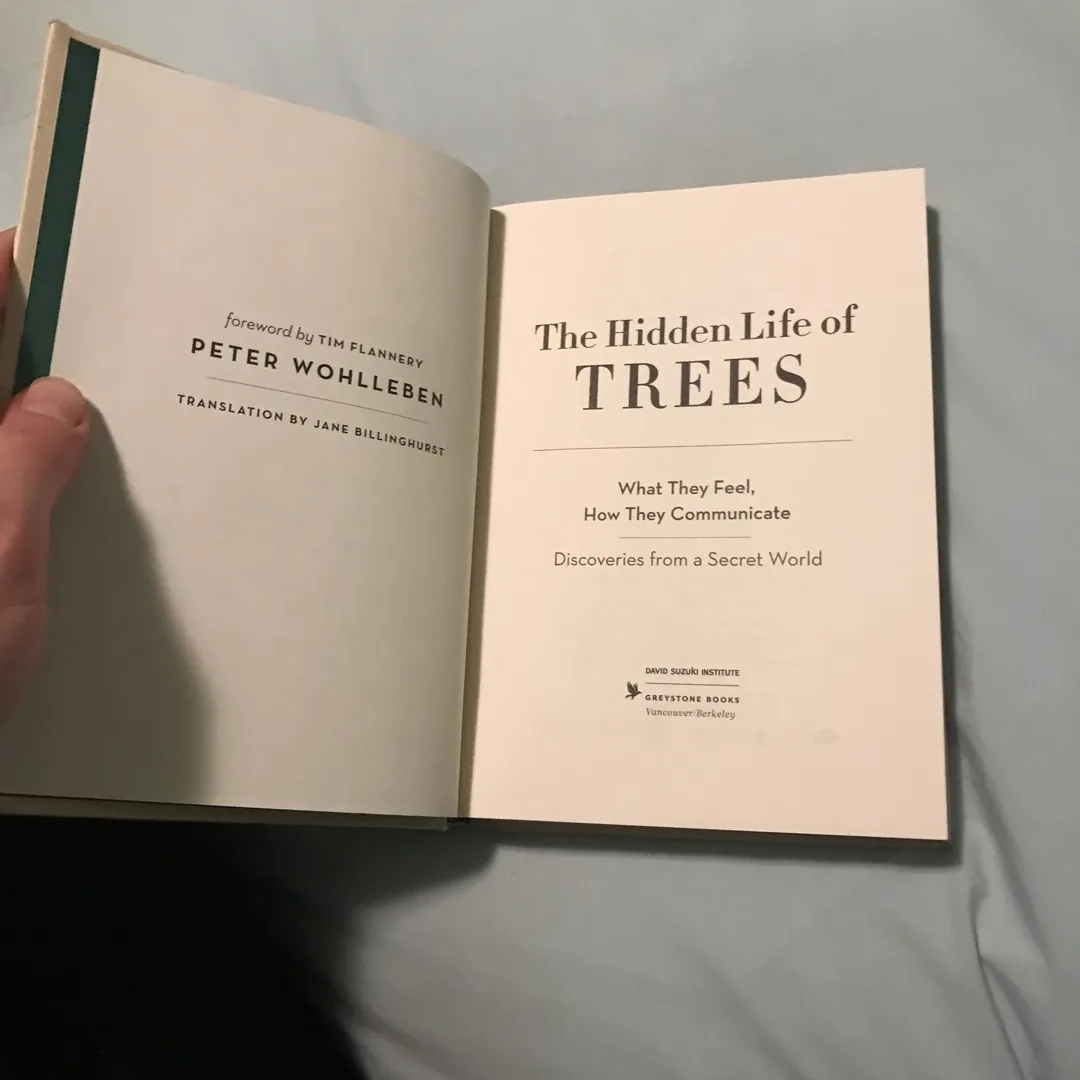 The Hidden Life of Trees Book photo 4