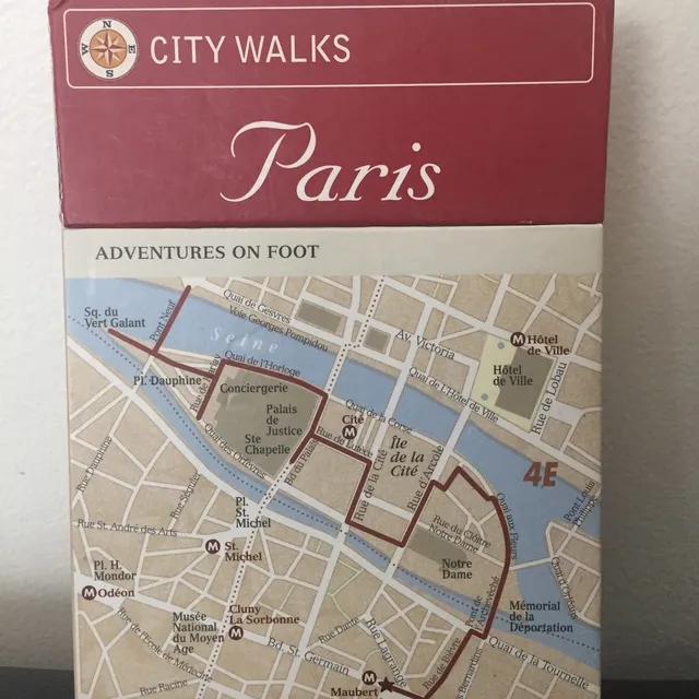 Paris Walking Guide photo 1