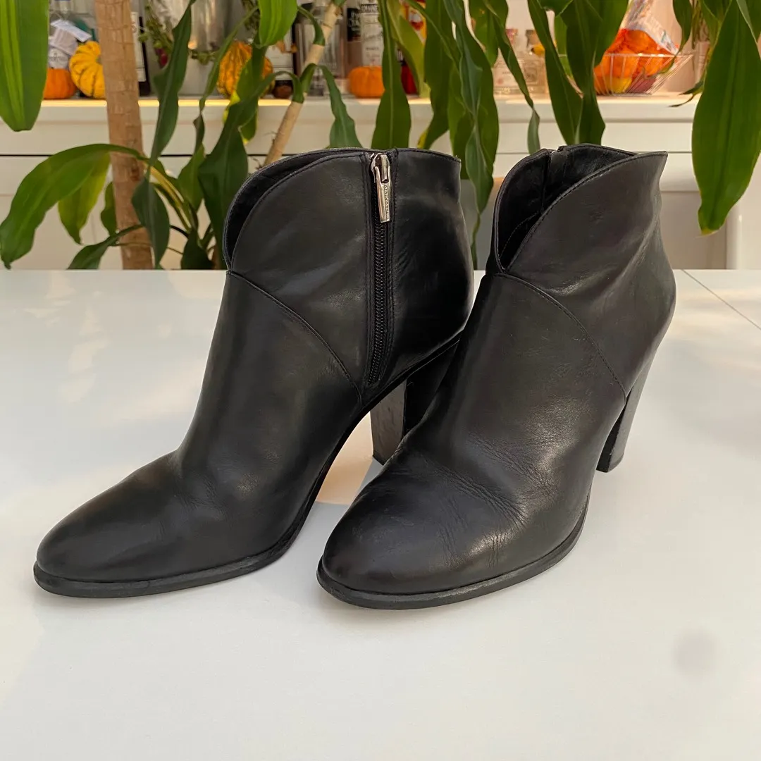 Vince Camuto Ankle Boots - UK 8 photo 1