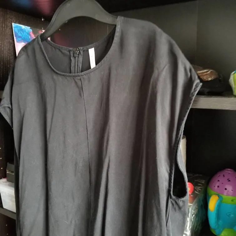Aritzia Lebowitz Tshirt/ Sack Dress With Pockets! Size Small photo 5