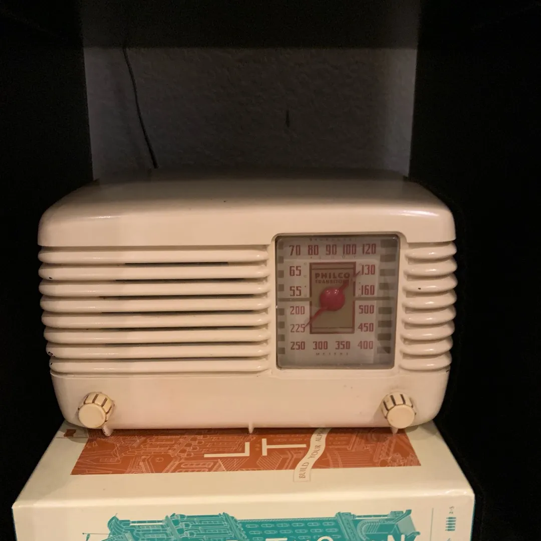 Vintage Radio Shell photo 1