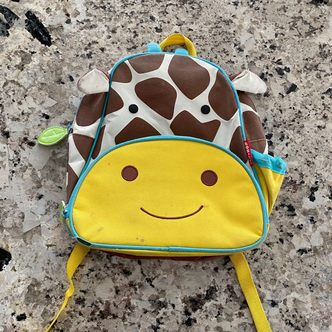 Skip Hop Giraffe Toddler Backpack photo 1