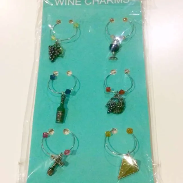 6 Wine Charms photo 1