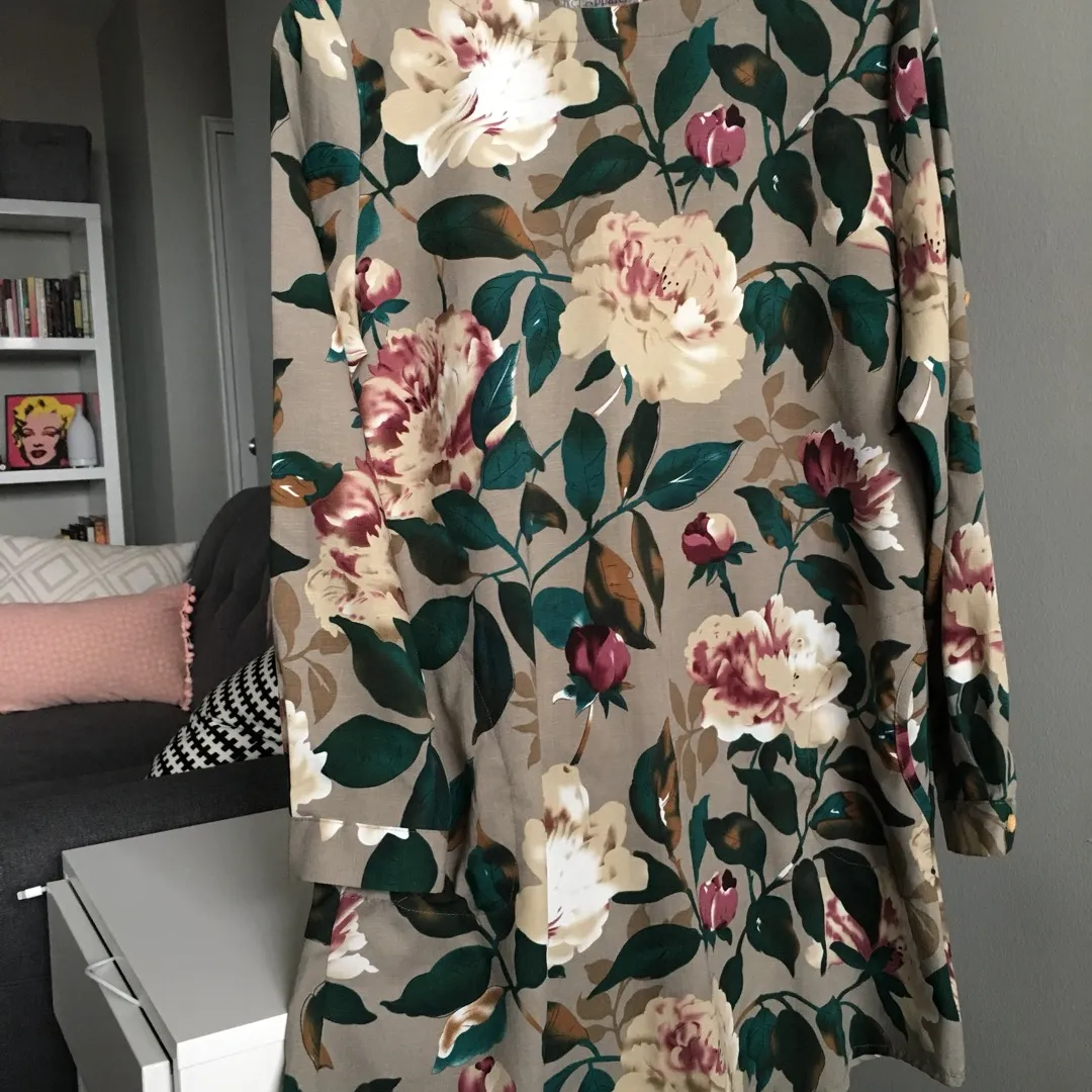 Floral Long Sleeved Dress With Pockets photo 1
